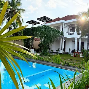 Tropicana Boutique Negombo