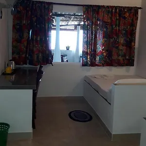 Anicia House Гостевой дом