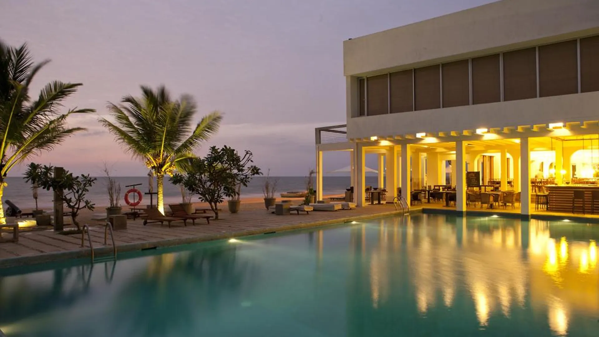 Hotel Jetwing Sea Negombo